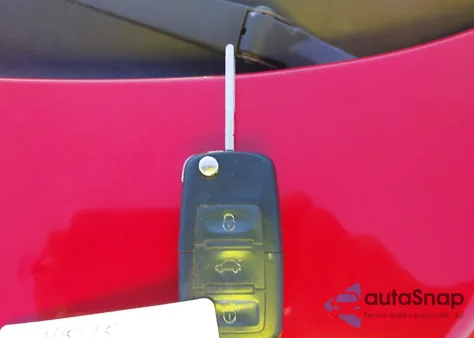 2006 Volkswagen New Beetle 2.5 из США, поврежденный, VIN 3VWRF31Y56M324818